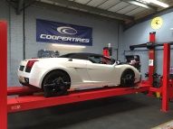 Tyre-Smart (Essex) Ltd - Wheel Alignment Gallery Image lambo.jpg